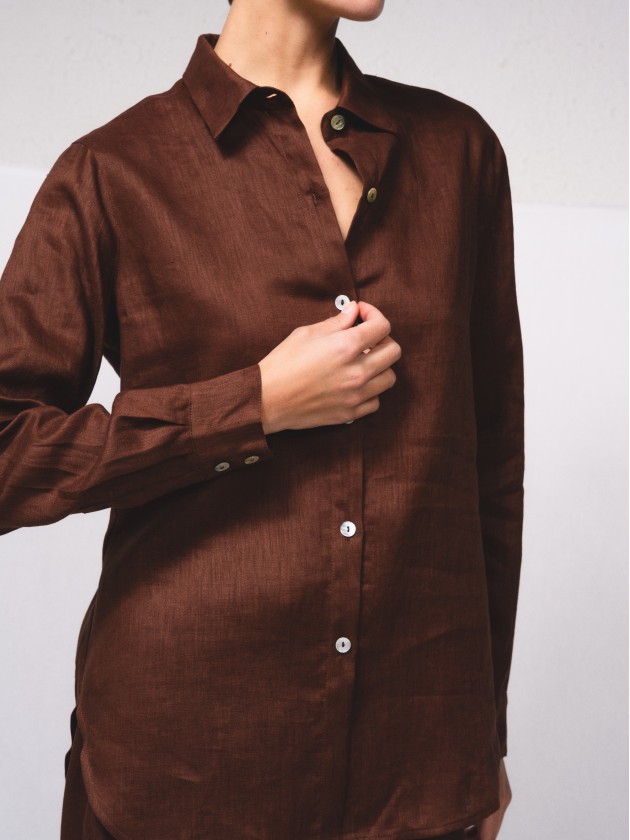 Camisa manga comprida em linho