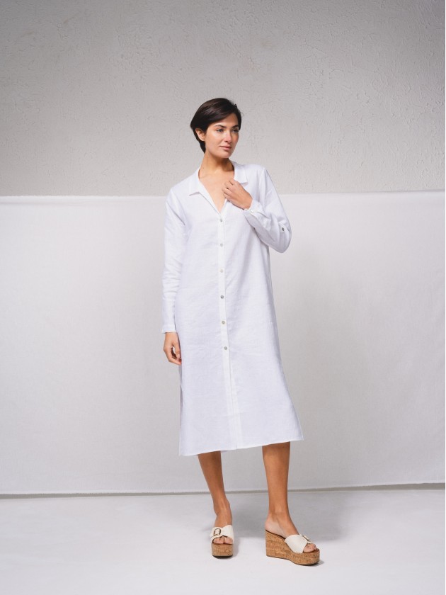 Vestido camiseiro em linho