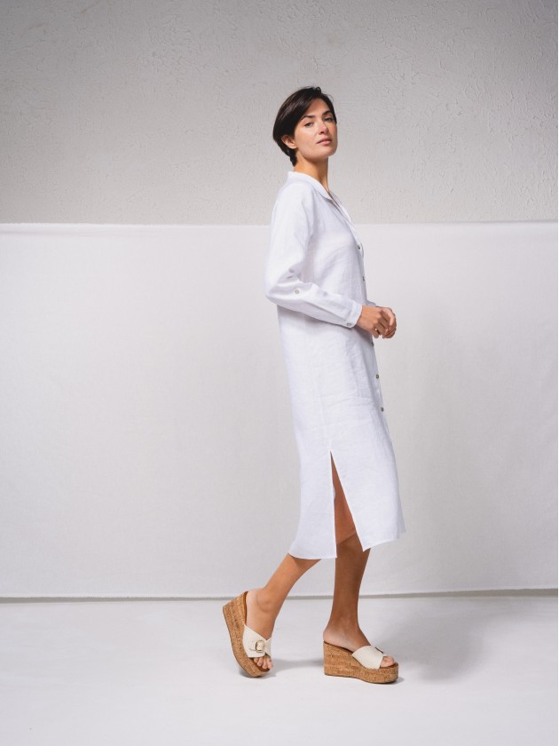 Vestido camiseiro em linho
