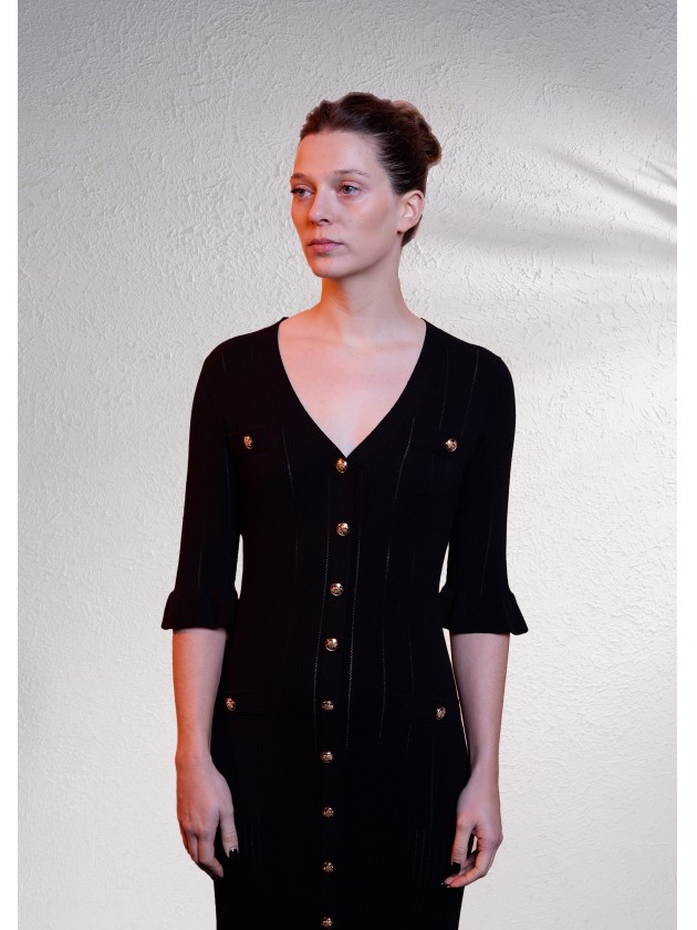 Vestido em malha com botes dourados