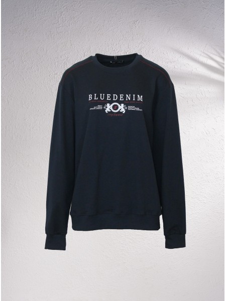 Sweatshirt com mensagem estampada