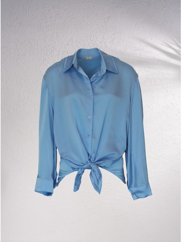 Camisa com fecho de n