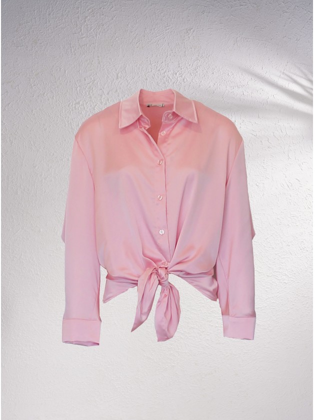 Camisa com fecho de n