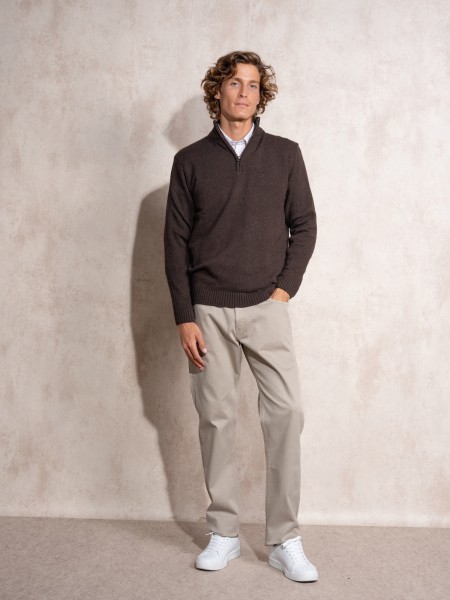Polo with zipper
