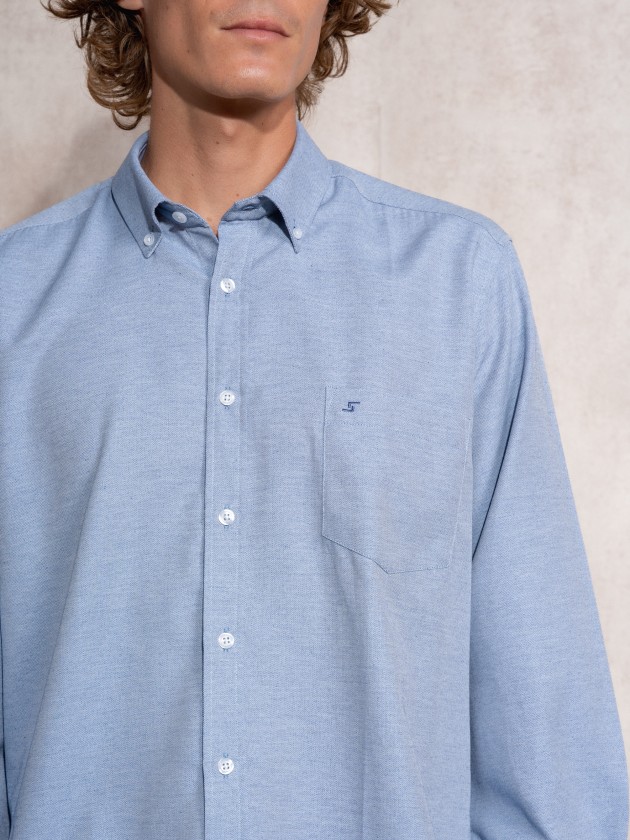 Camisa com bolso