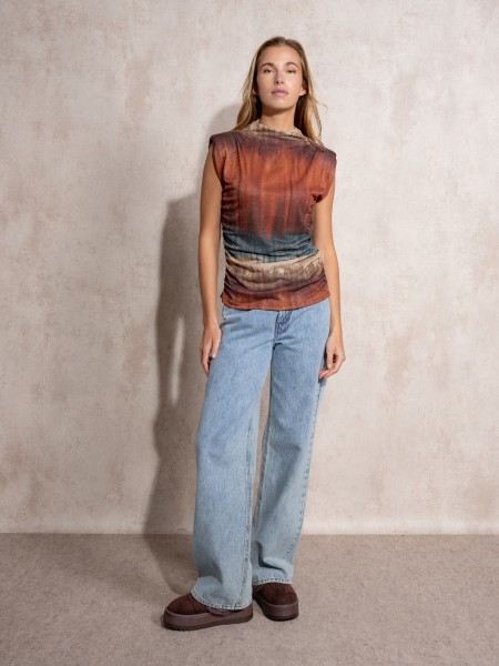 Metallic cool top with shoulder pads
