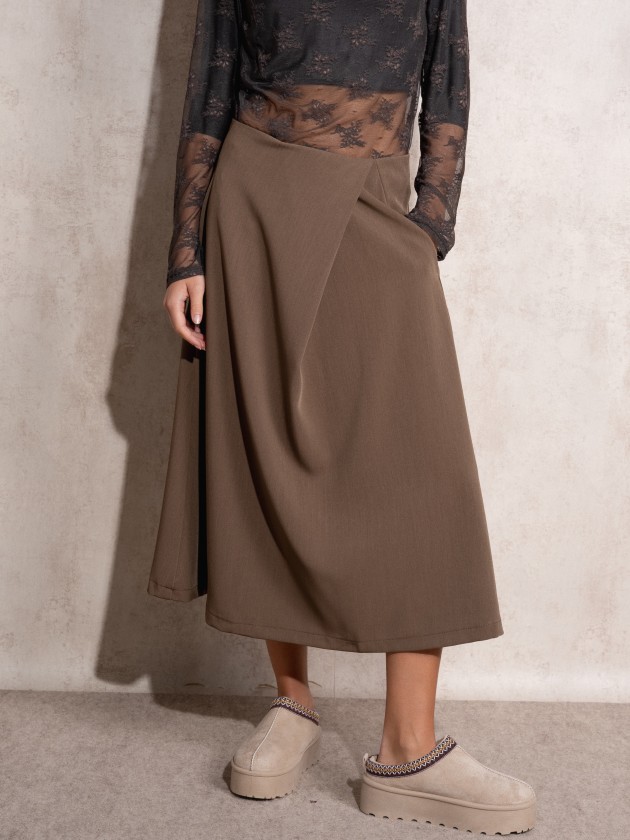 Skirt with pockets