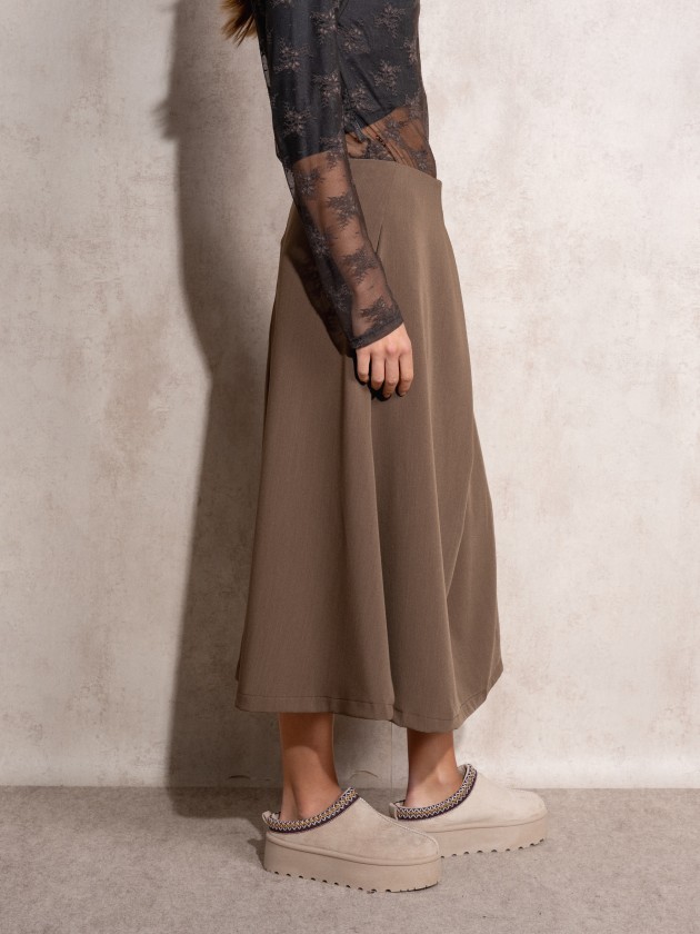 Skirt with pockets