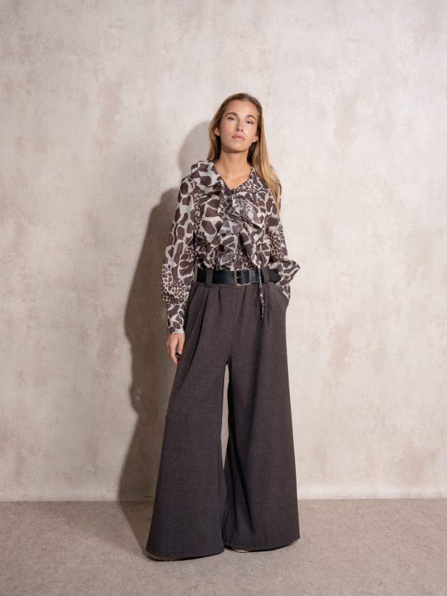 Flare pants with belt