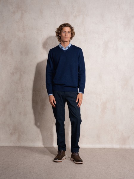 Camisola de malha com decote em bico