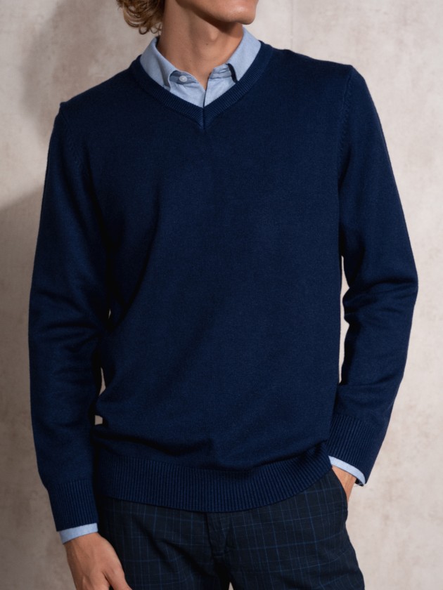 Camisola de malha com decote em bico