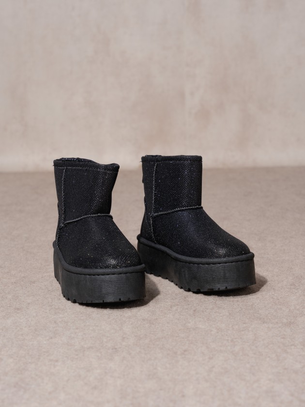 Botas com brilhantes