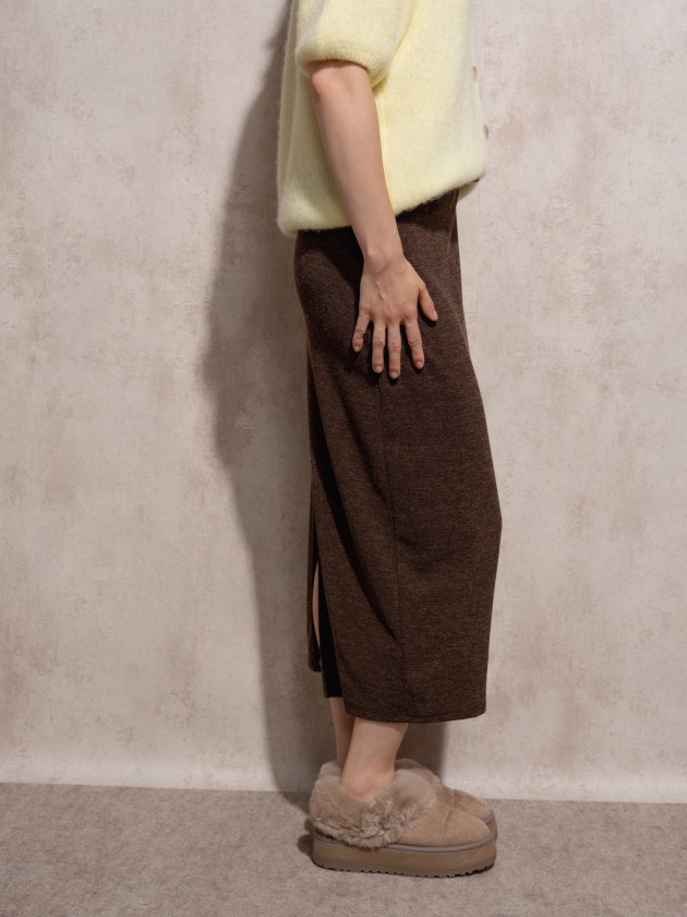 Midi tube skirt with opening