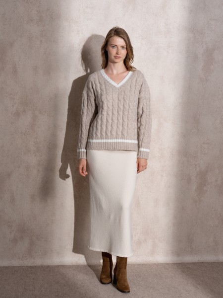 Camisola de malha com decote em bico