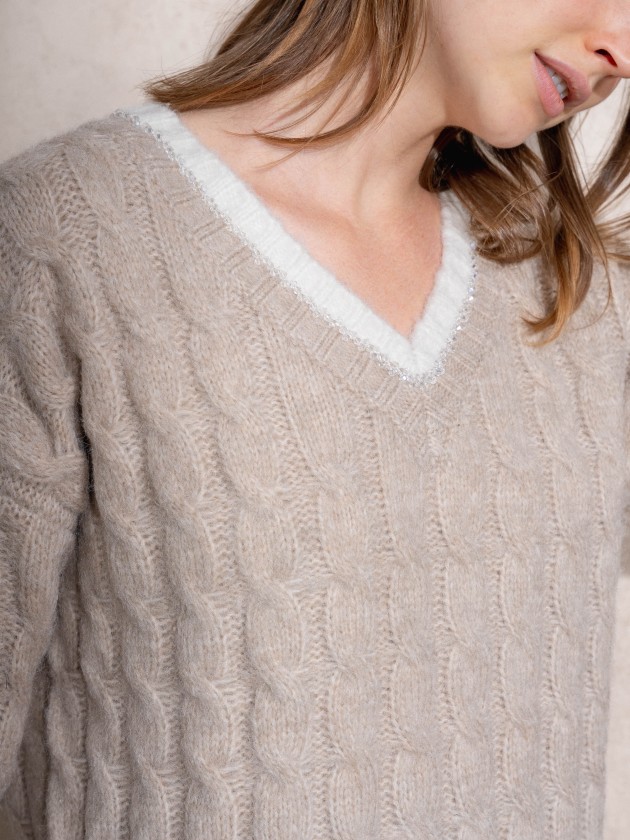 Camisola de malha com decote em bico