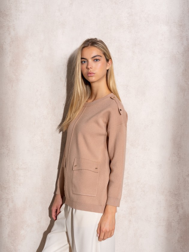 Camisola de malha com bolsos na frente