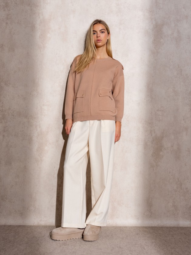 Camisola de malha com bolsos na frente