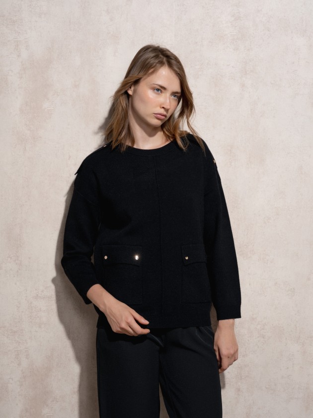 Camisola de malha com bolsos na frente