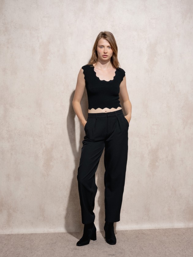 Cropped knit crop top