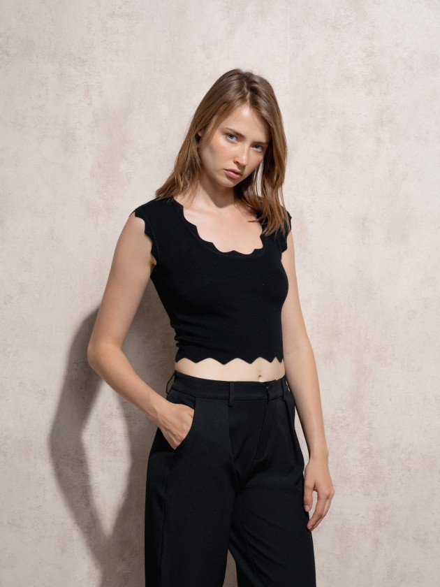 Cropped knit crop top
