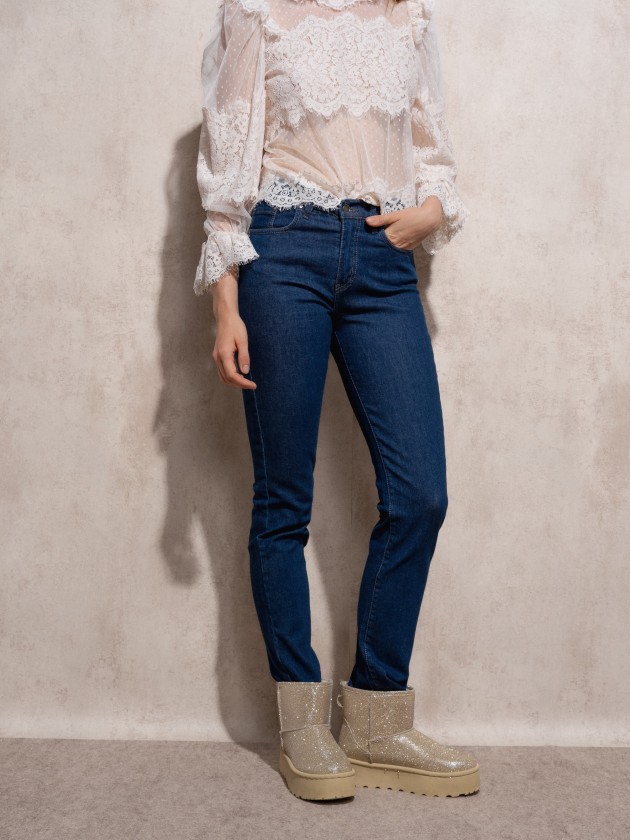 Slim fit high waist jeans