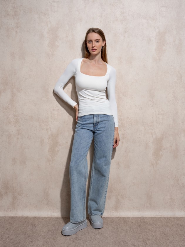 Basic long sleeve sweater