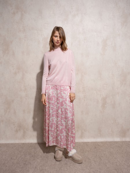 Knitted sweater with ruffles