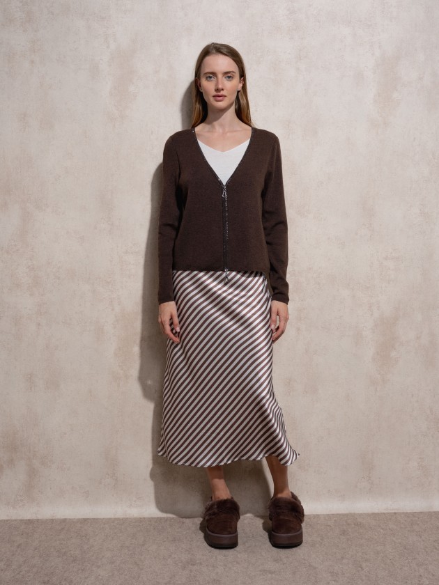Knitted jacket with zipper