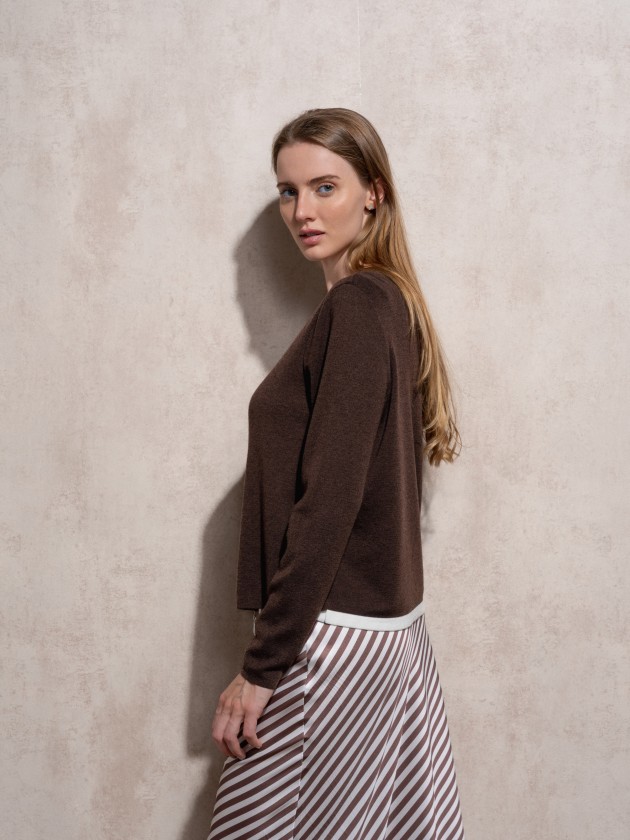 Knitted jacket with zipper