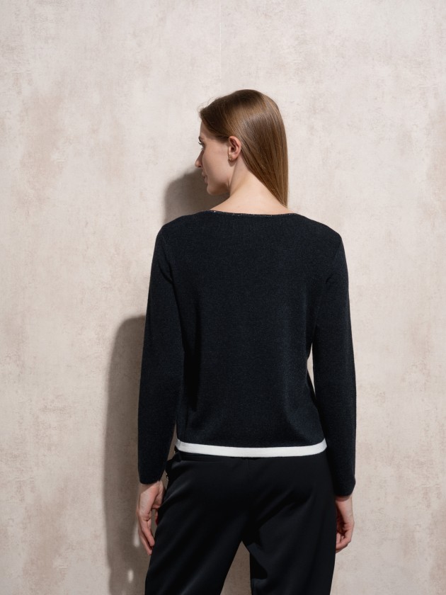 Knitted jacket with zipper