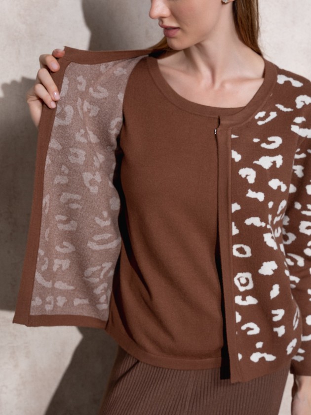 Jacquard knitted coat