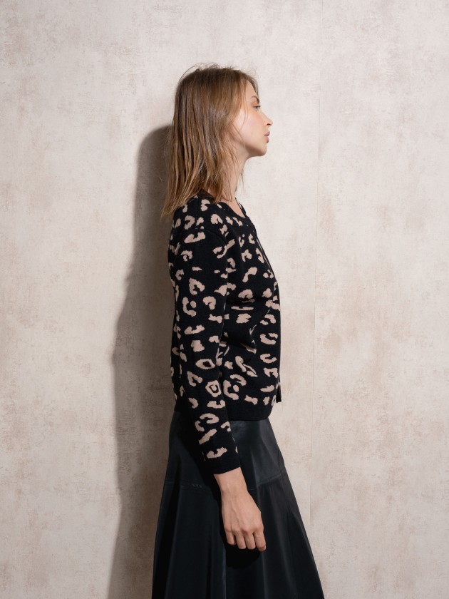 Jacquard knitted coat