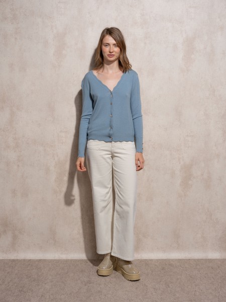 Knitted cardigan with gold buttons