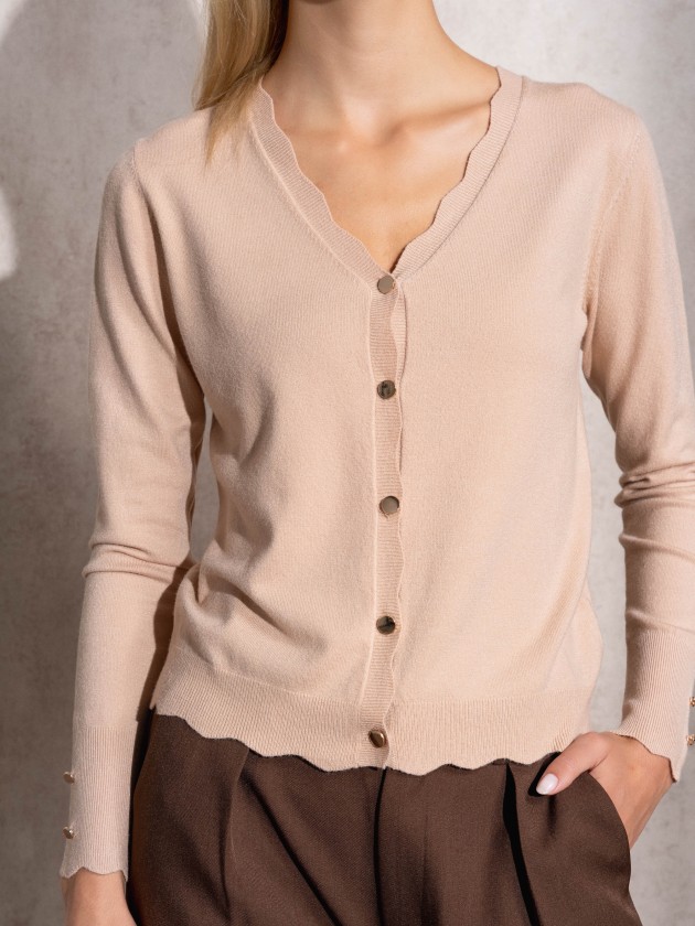 Knitted cardigan with gold buttons