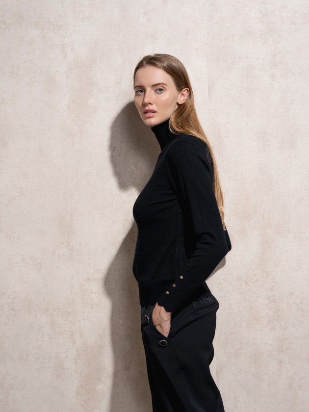 High neck knit sweater with gold buttons