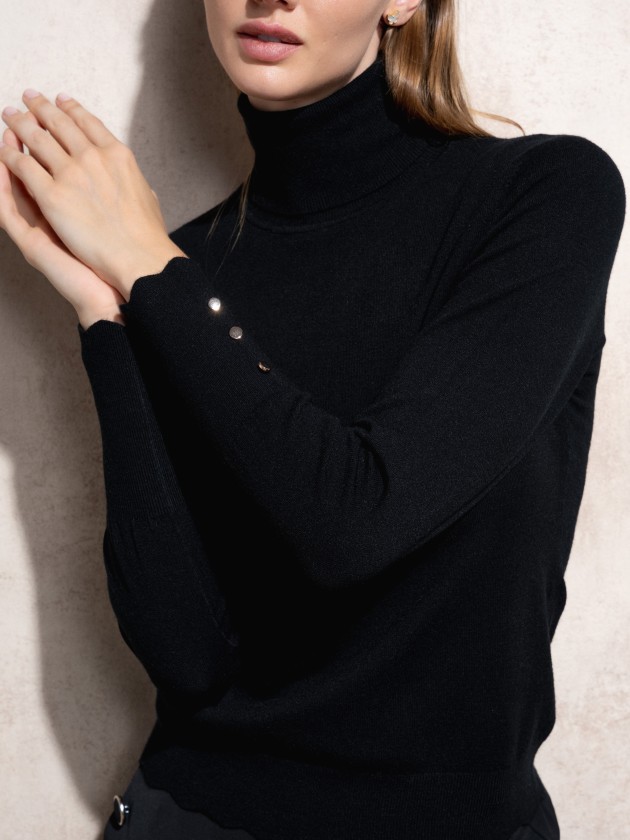 High neck knit sweater with gold buttons