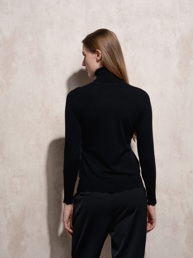 High neck knit sweater with gold buttons