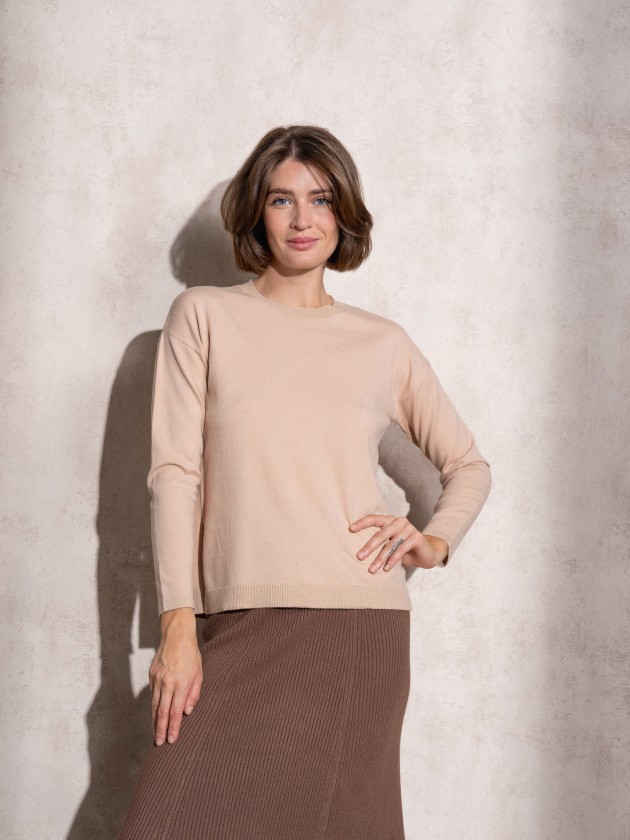 Round neck lurex knit sweater