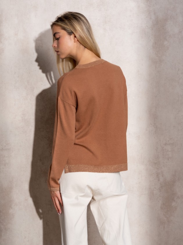 Round neck lurex knit sweater