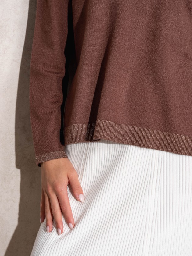Round neck lurex knit sweater