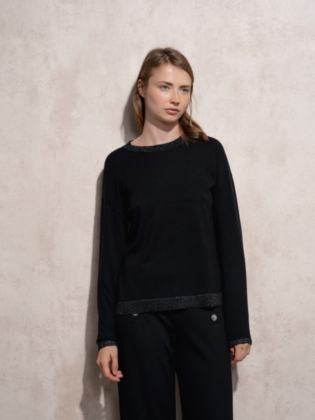 Round neck lurex knit sweater