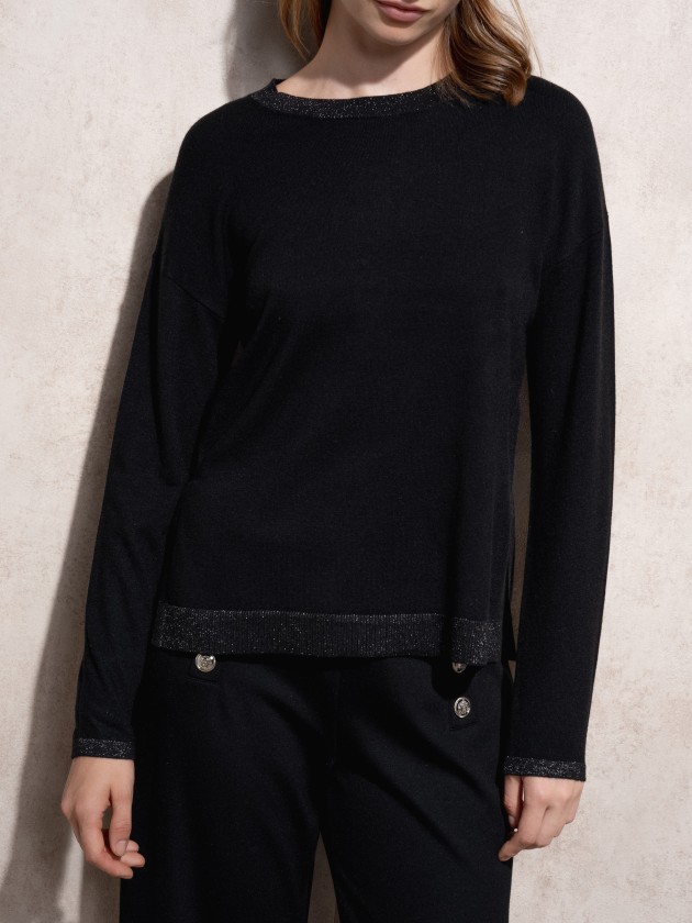 Round neck lurex knit sweater