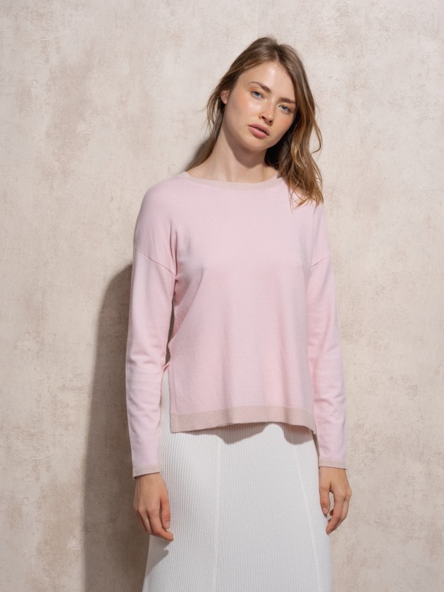 Round neck lurex knit sweater