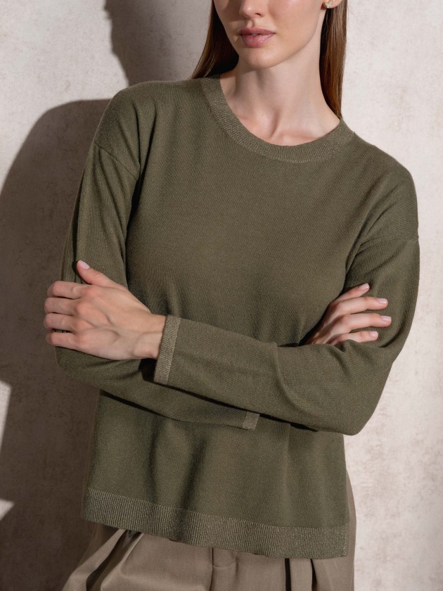 Round neck lurex knit sweater
