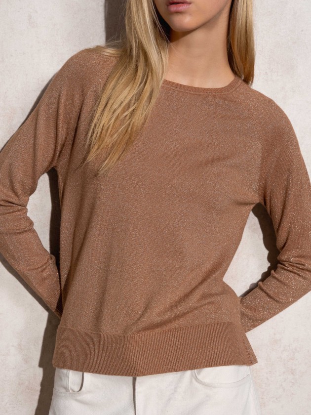 Round neck sweater with lurex