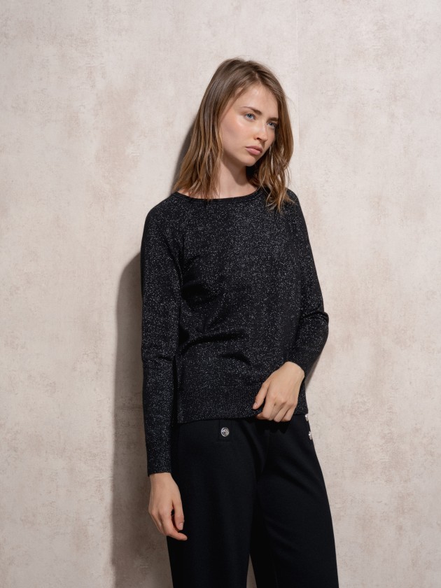 Round neck sweater with lurex