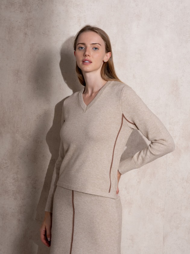 Camisola de malha com risca lateral