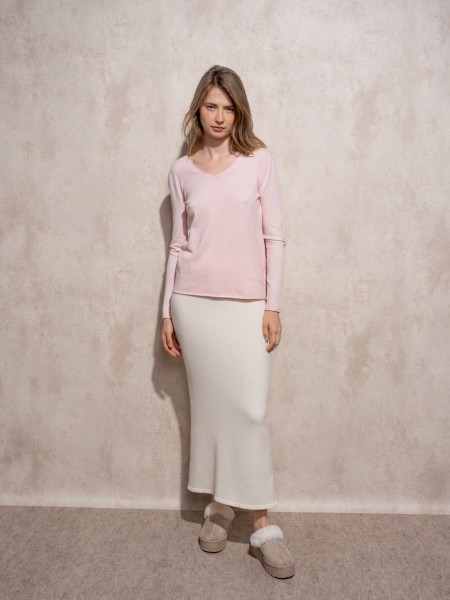 Knitted skirt with slit