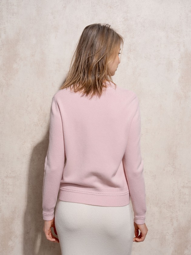 Knitted sweater with round neckline