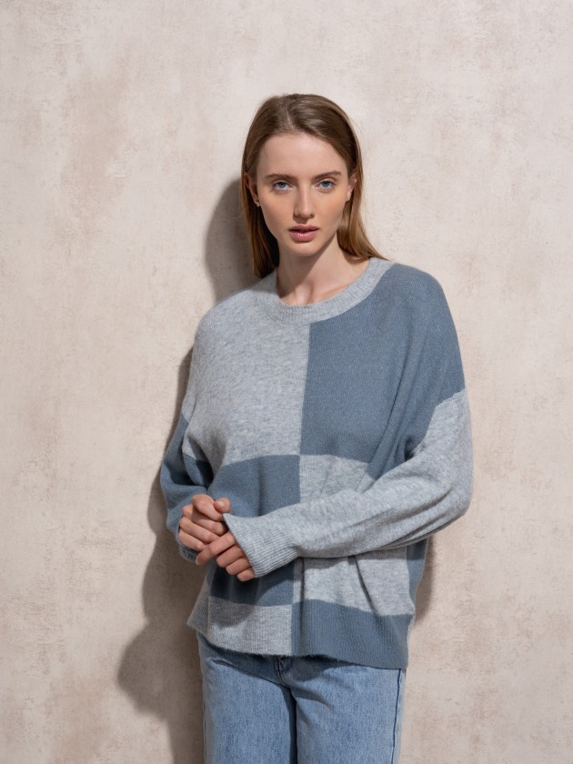 Checkered knit sweater